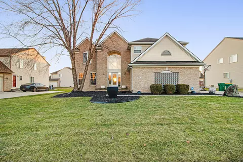 6616 Anna Dr, Van Buren Twp, MI 48111