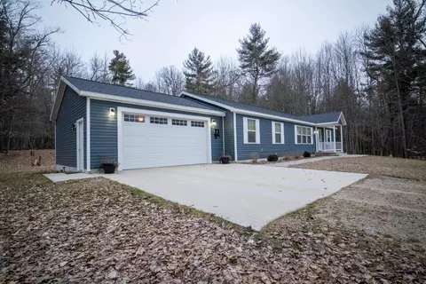 Exterior - 5953 E 48th St, Newaygo, MI 49337 photo 9 of 25