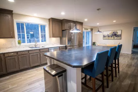 Kitchen - 5953 E 48th St, Newaygo, MI 49337 photo 2 of 5