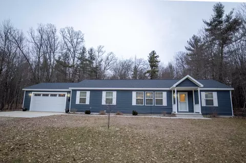 Exterior - 5953 E 48th St, Newaygo, MI 49337 photo 8 of 25