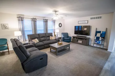 Living - 5953 E 48th St, Newaygo, MI 49337 photo 2 of 3