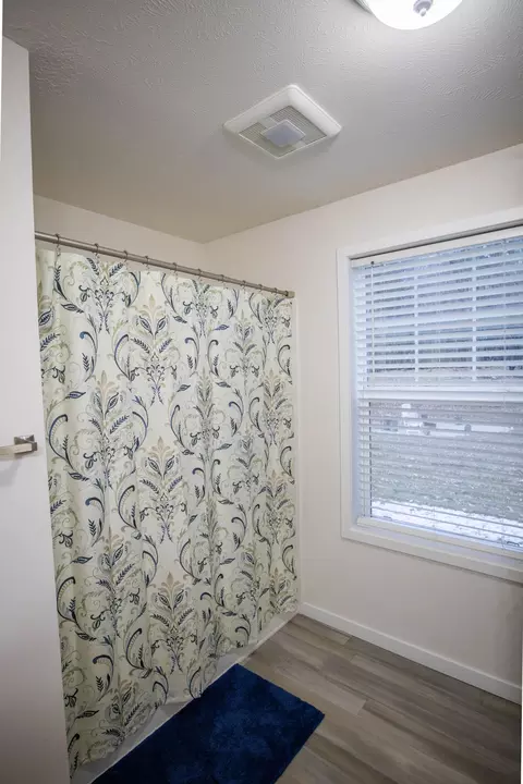 Bath - 5953 E 48th St, Newaygo, MI 49337 photo 6 of 6