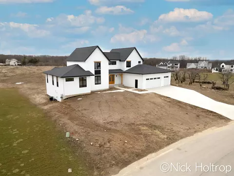 5789 Analise Ln NE, Ada, MI 49301