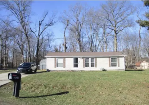 2928 Spring Valley Ct, Sodus, MI 49126