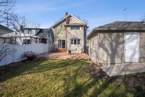 Exterior - 411 Seventh St, Jackson, MI 49201 photo 10 of 17