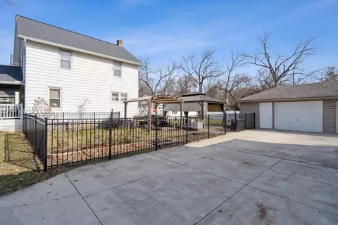 Exterior - 411 Seventh St, Jackson, MI 49201 photo 14 of 17