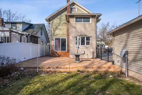 Exterior - 411 Seventh St, Jackson, MI 49201 photo 9 of 17