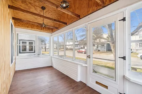 Exterior - 411 Seventh St, Jackson, MI 49201 photo 4 of 17