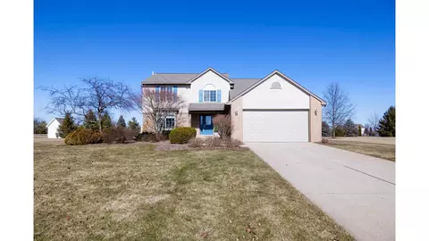 9065 S Pheasant Ridge Ln, Saline, MI 48176