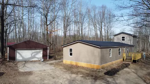 2352 S Wise Rd, Mount Pleasant, MI 48858