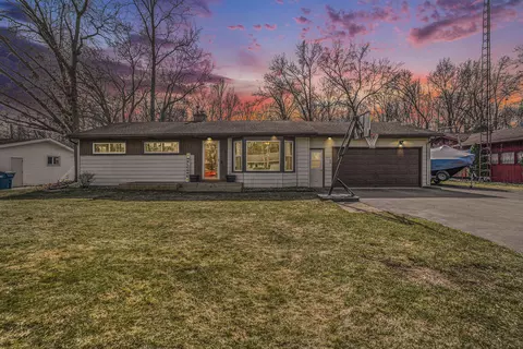 1822 Thrushwood Ave, Portage, MI 49002