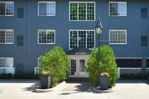 662 Purdy St #323, Birmingham, MI 48009