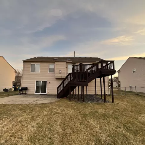 39016 Commons Dr, Romulus, MI 48174 photo 4