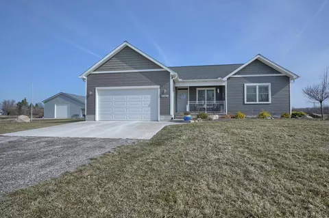 7063 Elms Rd, Swartz Creek, MI 48473