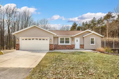 9539 146th Ave, West Olive, MI 49460