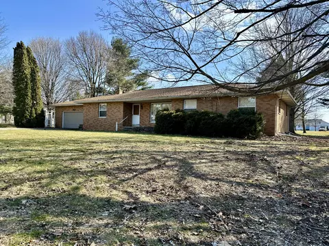 227 Dunham St, Sunfield, MI 48890