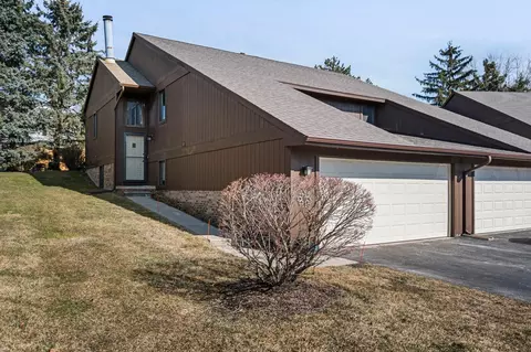 583 Echo Ct, Saline, MI 48176