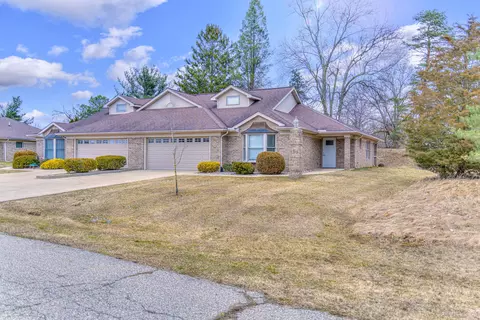 5504 Donavon Dr, Jackson, MI 49201