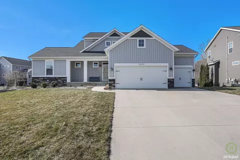 7177 Biscayne Dr, Hudsonville, MI 49426