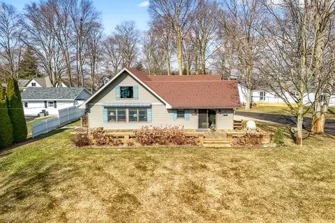 14053 Iyopawa Island Rd, Coldwater, MI 49036