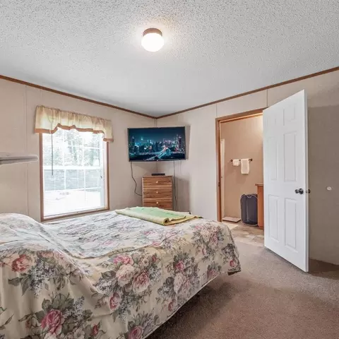 Bedroom - 8143 Pine Ridge Rd, Camden, MI 49232 photo 3 of 4