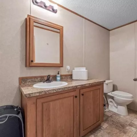 Bath - 8143 Pine Ridge Rd, Camden, MI 49232 photo 2 of 3