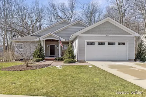 7491 E Morgan Ln SE, Caledonia, MI 49316