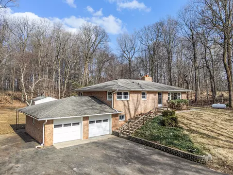 2901 D Dr S, East Leroy, MI 49051