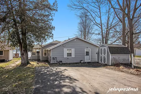 Exterior - 6745 Golf Side Ct, Saranac, MI 48881 photo 7 of 7