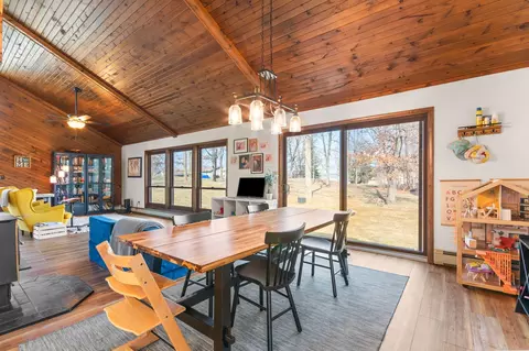 Dining - 7149 Bayview Rd, Jackson, MI 49201 photo 1 of 1