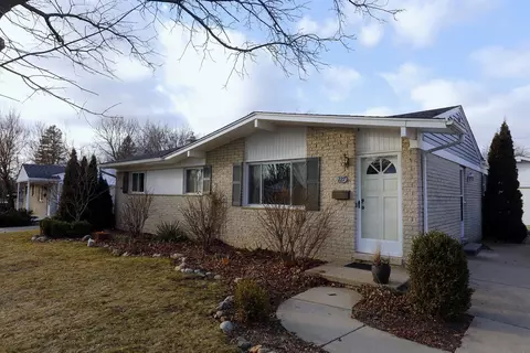 227 Tower, Saline, MI 48176 photo 2