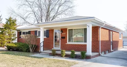 9757 Mueller St, Taylor, MI 48180