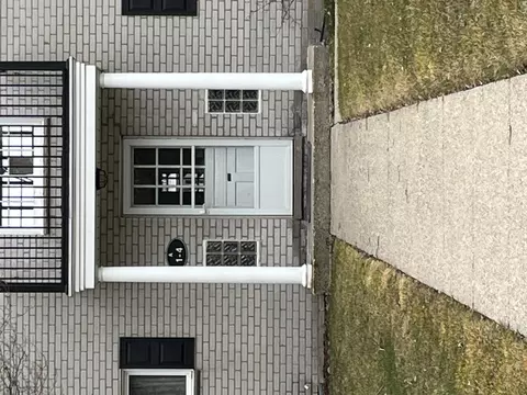 100 W Hickory Grove Rd #A2, Bloomfield Hills, MI 48304