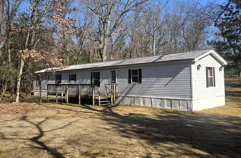 10282 S Spruce Ave, Grant, MI 49327
