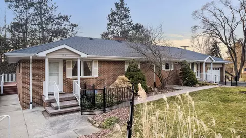 605 W Delhi Rd, Ann Arbor, MI 48103