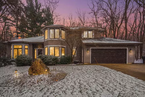 9546 Amber Cir, Kalamazoo, MI 49009