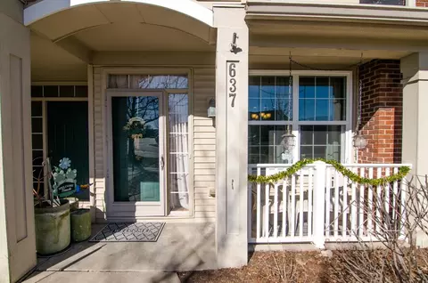 637 Abbington Ct #223, Howell, MI 48843