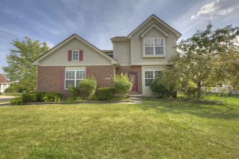 7662 Paint Creek Dr, Ypsilanti, MI 48197