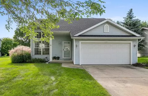 2845 Alson Dr NE, Grand Rapids, MI 49505