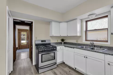 Kitchen - 1216 Forest Ave, Jackson, MI 49201 photo 2 of 5