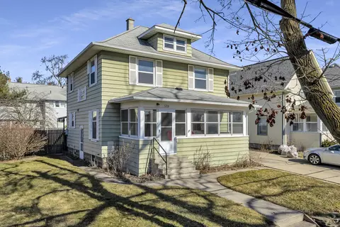 Exterior - 1216 Forest Ave, Jackson, MI 49201 photo 2 of 8