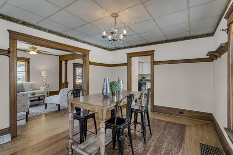Dining - 1216 Forest Ave, Jackson, MI 49201 photo 2 of 4