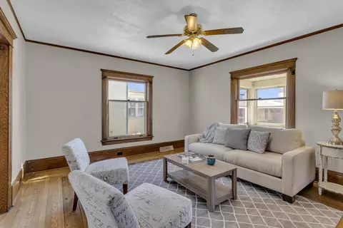 Living - 1216 Forest Ave, Jackson, MI 49201 photo 1 of 3