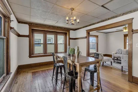 Dining - 1216 Forest Ave, Jackson, MI 49201 photo 3 of 4
