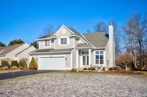 1487 Stoney Lake Dr, Holland, MI 49424