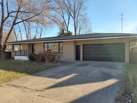 2305 Willa Dr, St. Joseph, MI 49085