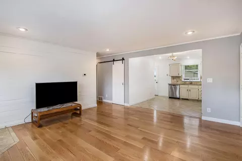 Living - 51759 M-40, Marcellus, MI 49067 photo 2 of 6