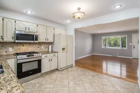 Kitchen - 51759 M-40, Marcellus, MI 49067 photo 1 of 3