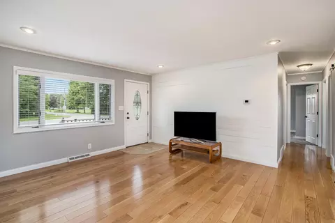 Living - 51759 M-40, Marcellus, MI 49067 photo 1 of 6