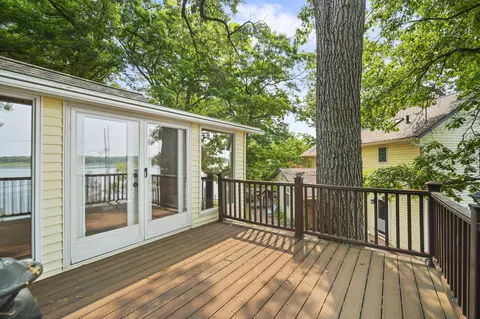 Exterior - 509 Morris Dr, Jackson, MI 49201 photo 7 of 16